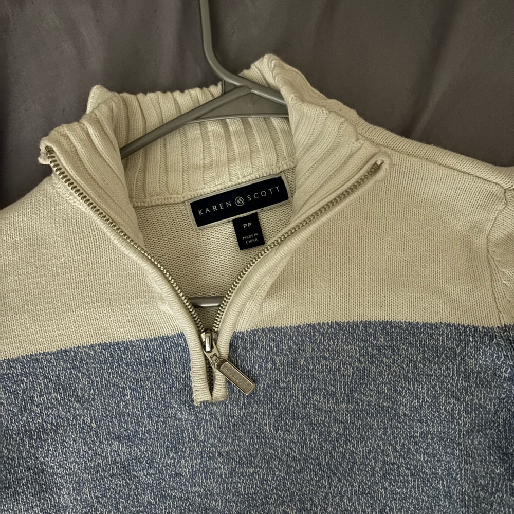 Karen Scott Cream and Blue Zip Up Sweater